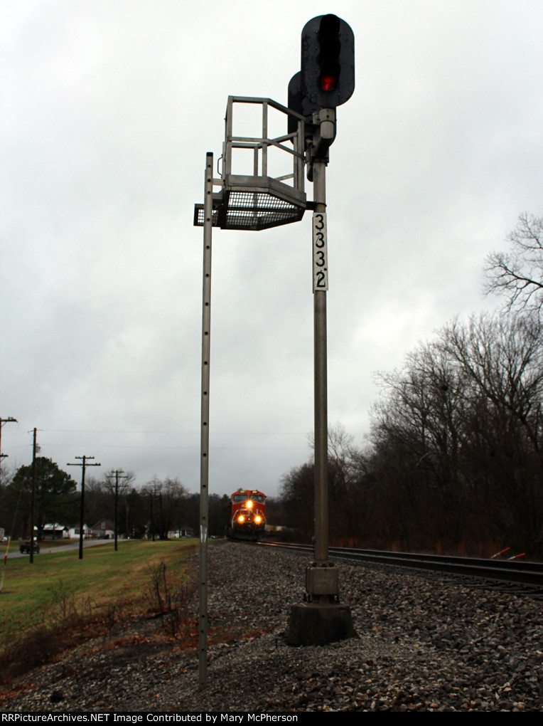 Southbound CN Z194